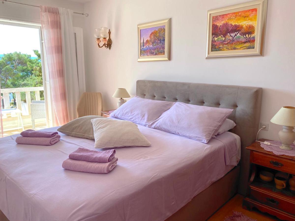 Guest House Meri โบล ภายนอก รูปภาพ