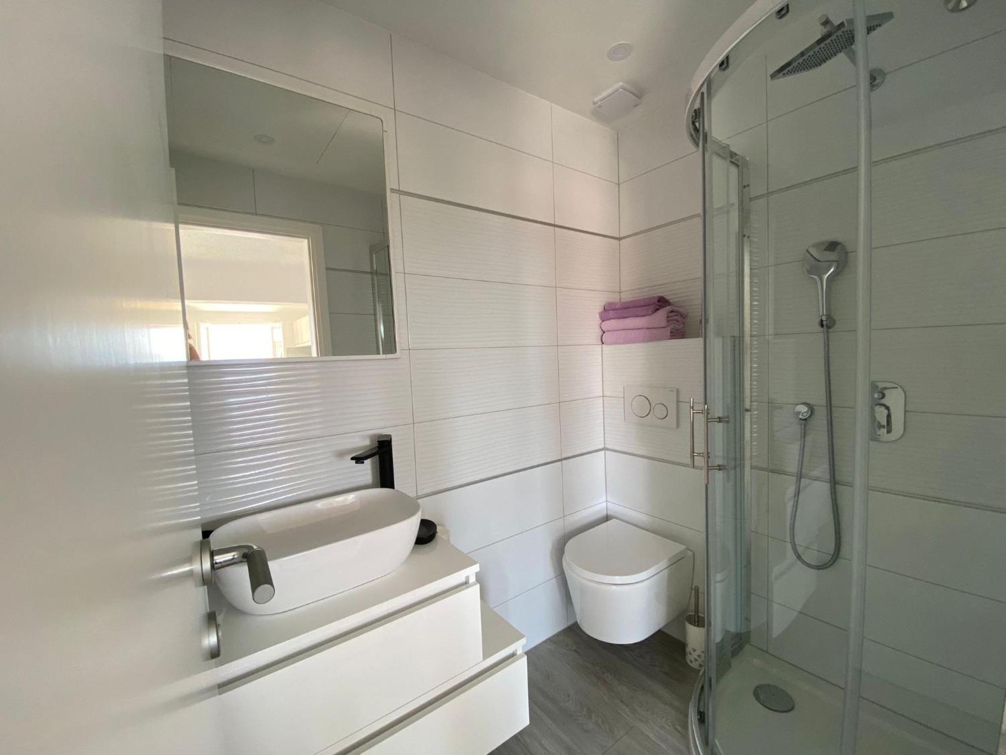 Guest House Meri โบล ภายนอก รูปภาพ
