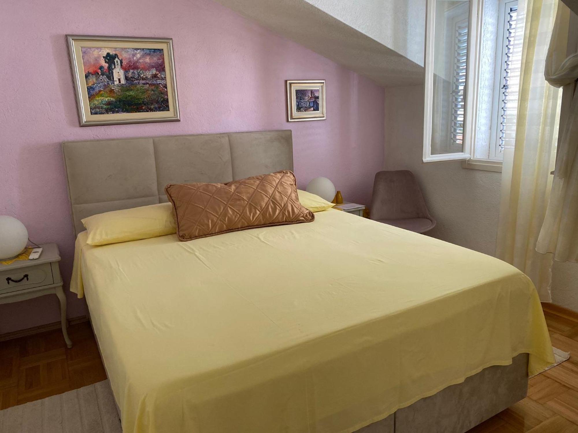 Guest House Meri โบล ภายนอก รูปภาพ